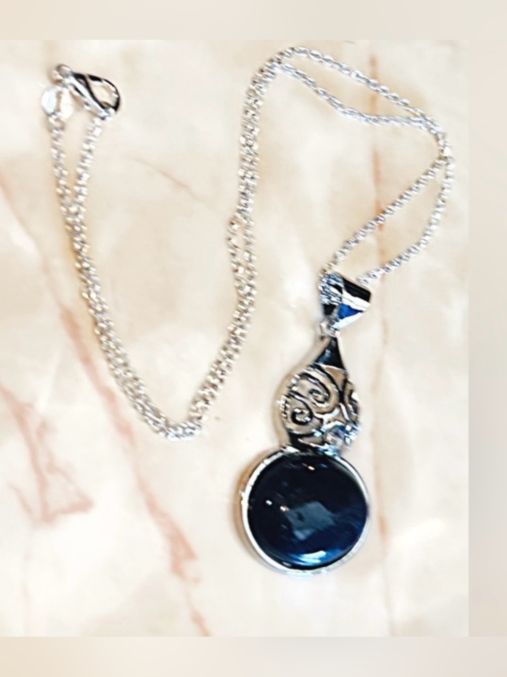 Silver Filigree Pendant Necklace with Midnight Blue Stone